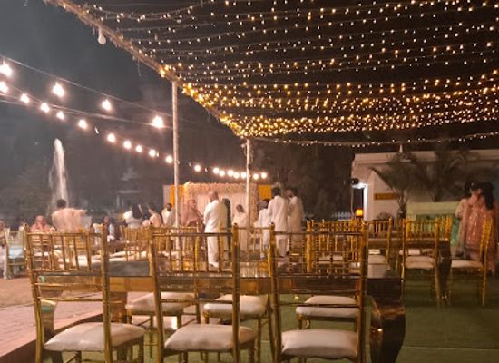 pakistan/ladakh/restaurant/the-kitchen-garden