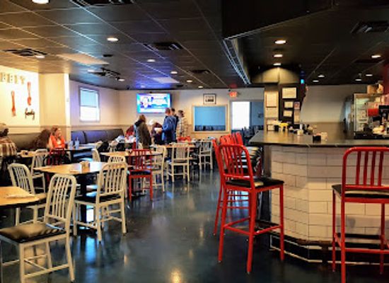 ohio/findlay/restaurant/dark-horse-restaurant