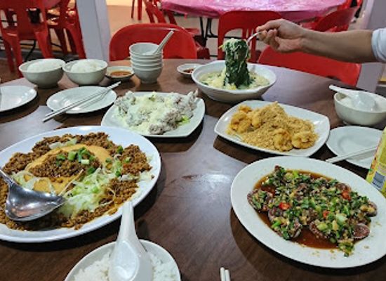 singapore/northeast-region/restaurant/two-chefs-eating-place
