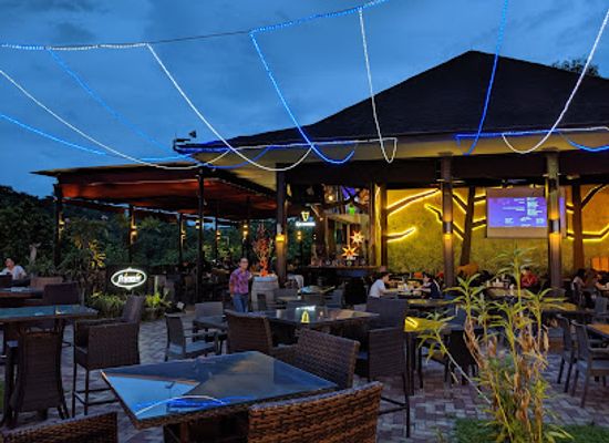 singapore/northeast-region/restaurant/frienzie-bar-bistro