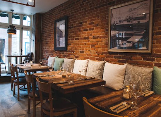 canada/quebec/restaurant/chez-rioux-pettigrew