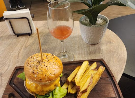 bolivia/tarija-valley/restaurant/soho