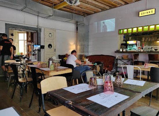 ukraine/lviv/restaurant/epic-cheeseburger-cafe