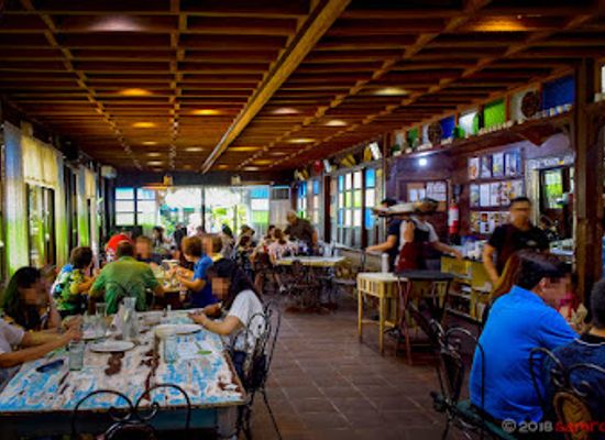 philippines/central-luzon/restaurant/vicenticos