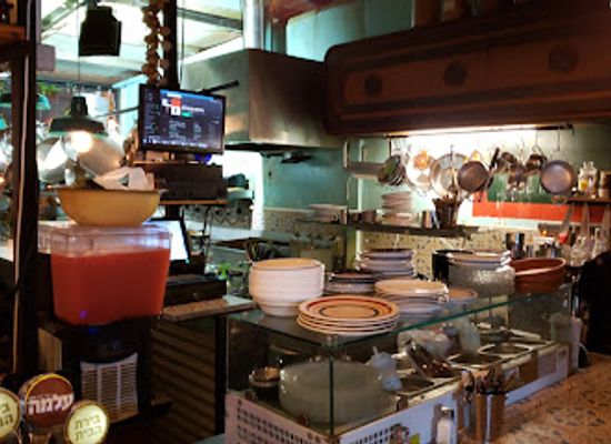 israel/tel-aviv/carmel-market/restaurant/shukshuka