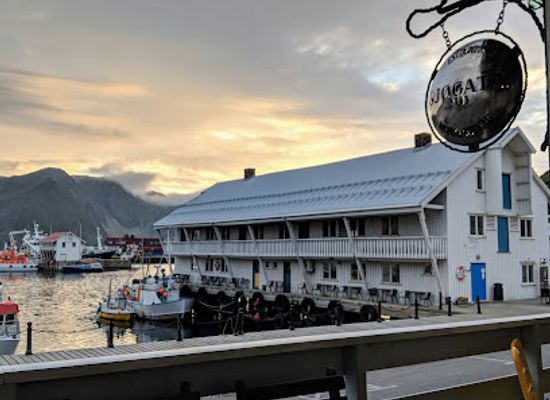 norway/nordkapp/restaurant/sjogata-pub