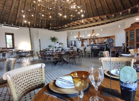 angola/bie-plateau/restaurant/restaurante-embarcad-ouro