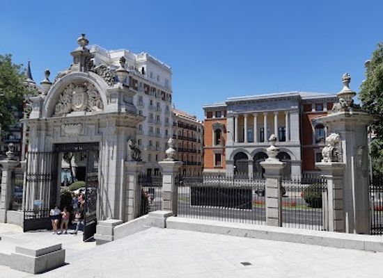 spain/madrid/retiro/restaurant/puerta-de-felipe-iv