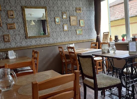 hungary/zalaegerszeg/restaurant/paradicsom-etterem