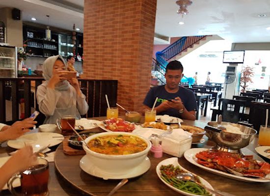 indonesia/maluku/restaurant/imperial-restaurant