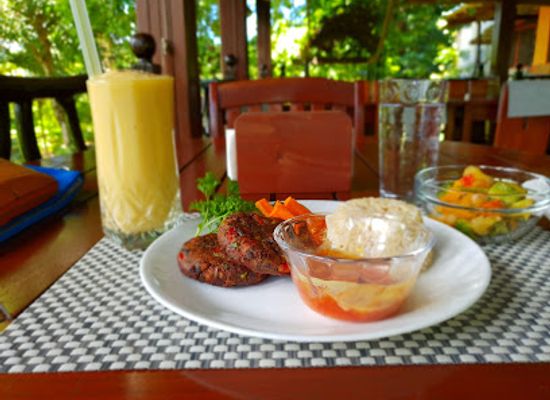 palau/airai/restaurant/katey-s-healing-garden