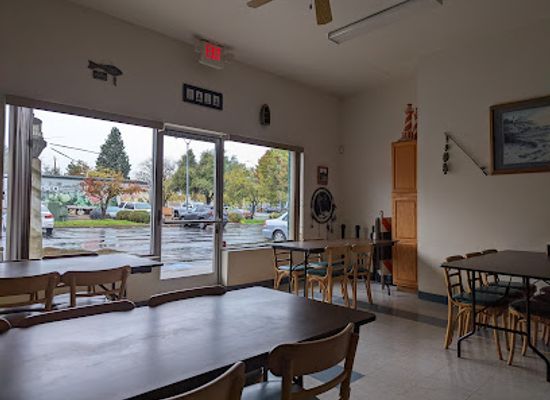 california/redding/restaurant/the-lighthouse