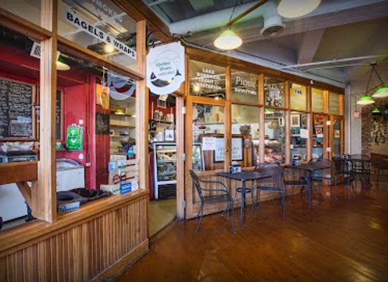 minnesota/duluth/restaurant/northern-waters-smokehaus