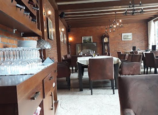 kosovo/peja/restaurant/aroma