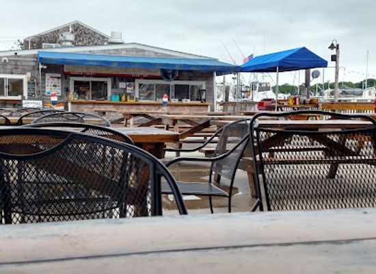 connecticut/southeastern-connecticut/restaurant/captain-scott-s-lobster-dock