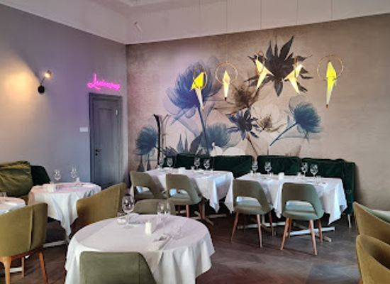 romania/bucharest/restaurant/restaurant-rooftop-bar-savart