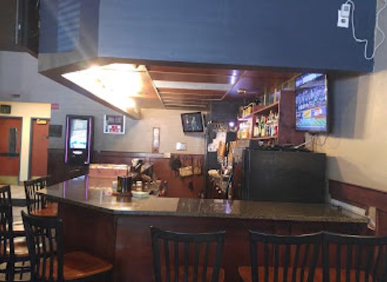 kansas/topeka/restaurant/ichabods-grille