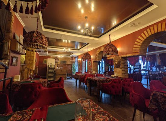 kyrgyzstan/bishkek/restaurant/papuri