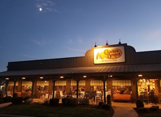 north-carolina/hickory/restaurant/cracker-barrel-old-country-store