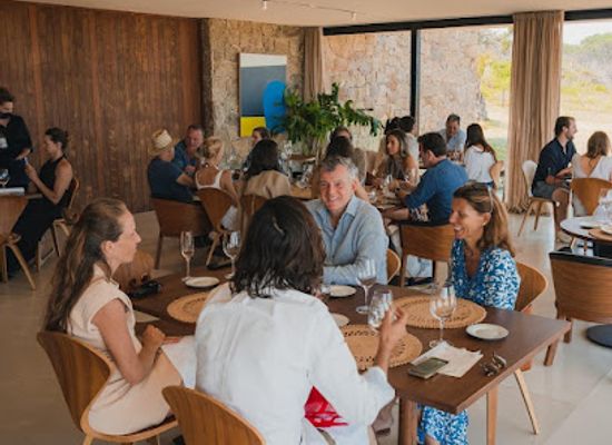 uruguay/sierra-de-rocha/restaurant/restaurante-las-carcavas