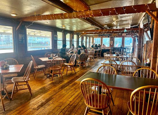 virginia/eastern-shore/restaurant/ocean-eddies-seafood-restaurant