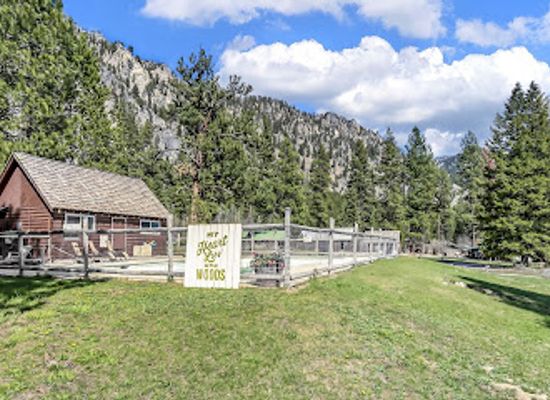 idaho/sawtooth-national-recreation-area/restaurant/sawtooth-lodge