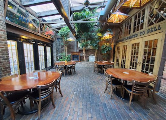 illinois/illinois-river-valley/restaurant/kelleher-s-irish-pub-eatery