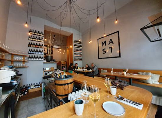 austria/vienna/alsergrund/restaurant/mast-weinbistro