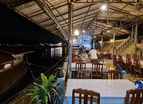 thailand/ayutthaya/wat-chaiwatthanaram/restaurant/baan-watcharachai