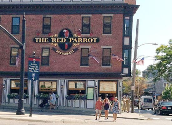 rhode-island/newport-cliff-walk/restaurant/the-red-parrot-restaurant