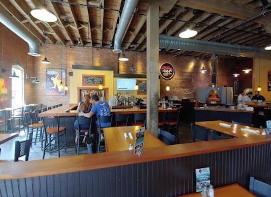virginia/harrisonburg/restaurant/bella-luna-wood-fired-pizza