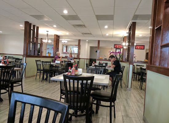 iowa/des-moines/downtown-des-moines/restaurant/a-dong-restaurant