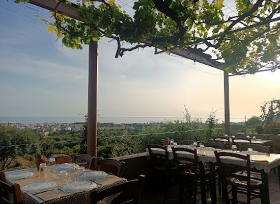 cyprus/paphos/restaurant/agora-tavern