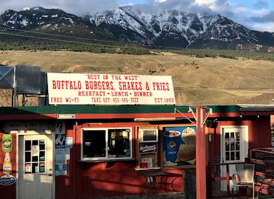 montana/yellowstone-national-park/restaurant/the-corral