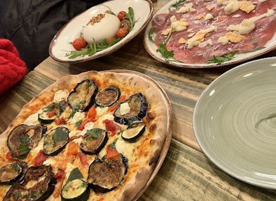 spain/madrid/restaurant/ginos
