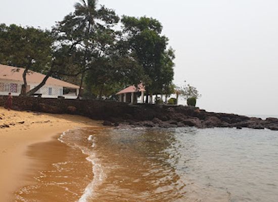 sierra-leone/john-obey-beach/restaurant/dupsal-resort