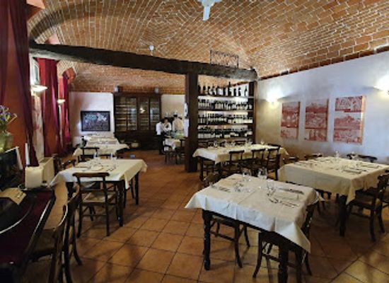 italy/monferrato/restaurant/la-rocca-di-camagna