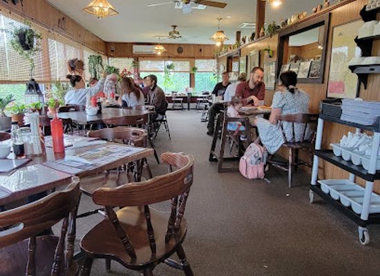 connecticut/the-quiet-corner/restaurant/brooklyn-country-view-restaurant