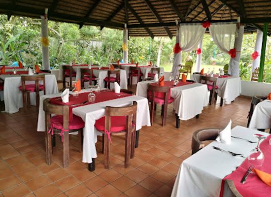 cote-d-ivoire/montagnes/restaurant/le-debarcadere