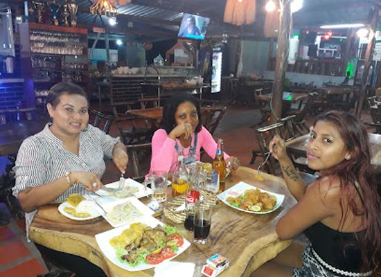 ecuador/esmeraldas-region/restaurant/rincon-italiano