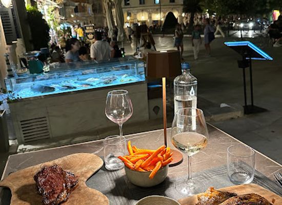 greece/corfu/restaurant/spianada-meats-greens