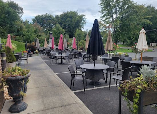 connecticut/the-quiet-corner/restaurant/uncommon-grill