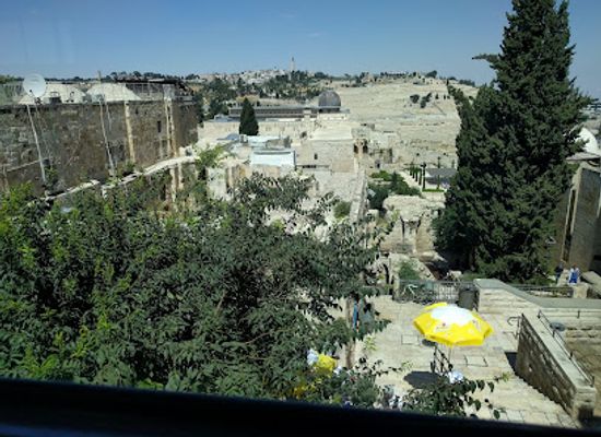 israel/judea/restaurant/the-quarter-cafe
