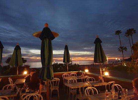 california/laguna-beach/restaurant/the-greeter-s-corner-restaurant
