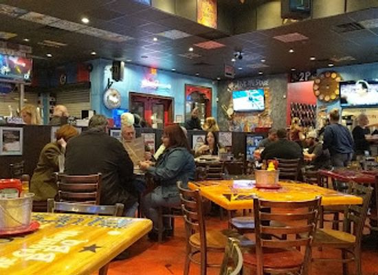 florida/juniper-springs-recreation-area/restaurant/mojo-s-food-music-soul-silver-springs-location