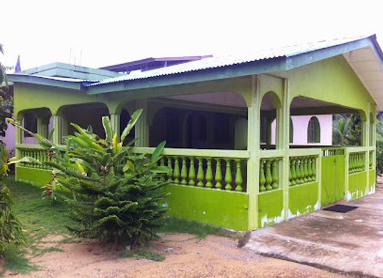 liberia/margibi-county/restaurant/silver-beach