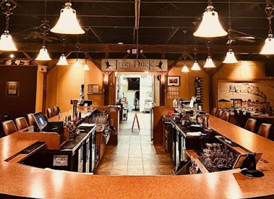 wisconsin/eastern-ridges-and-lowlands/restaurant/iron-duck-restaurant