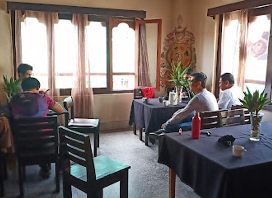 bhutan/paro/restaurant/yegyel-cafe-thai-food