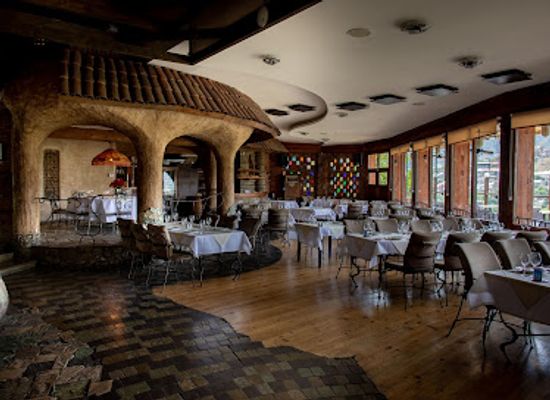 georgia/tbilisi/restaurant/in-the-shadow-of-metekhi