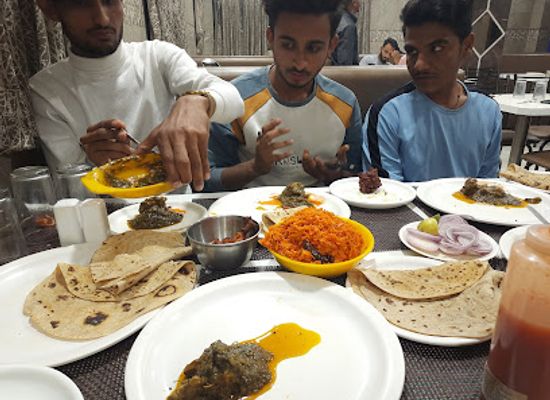 india/kutch/restaurant/noorani-restaurant